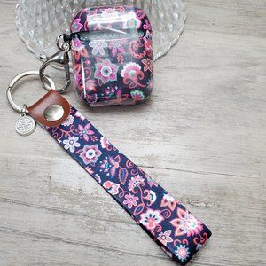 Simply Southern Apple Air Pod Keyfob Case Wrist Keychain NWOT